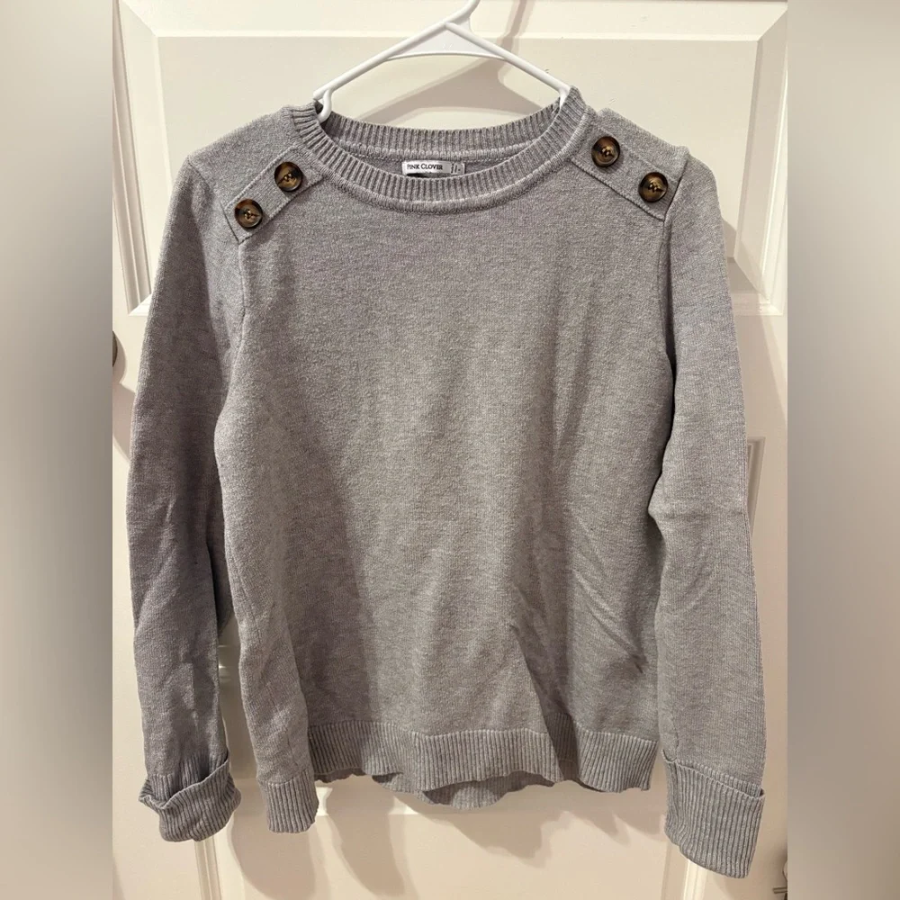 Button detail cuff sleeved sweater - Picture 1 of 2